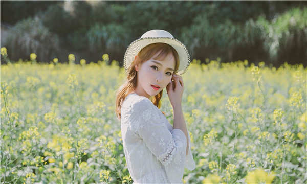 六枝特标题：想找个女人帮忙生孩子的有效解决方案，助您圆梦家庭